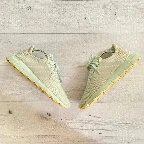ADIDAS SWIFT RUN MINT Green  Sz 8.5 - Picture 6 of 13
